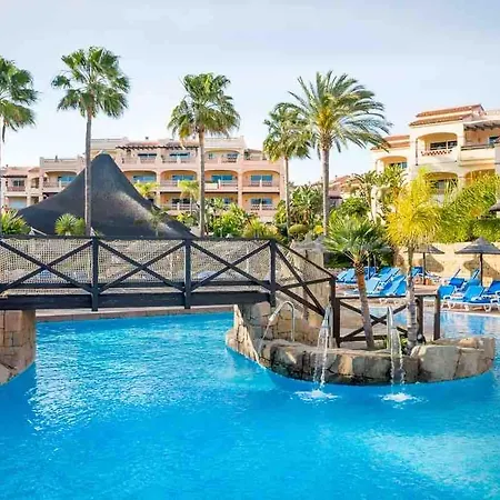 Costa Apartment